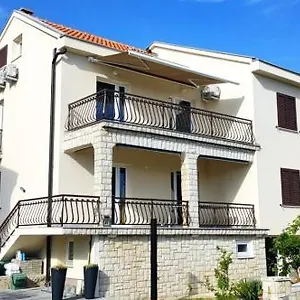  Apartman Beleca Krk - Rest & Sea